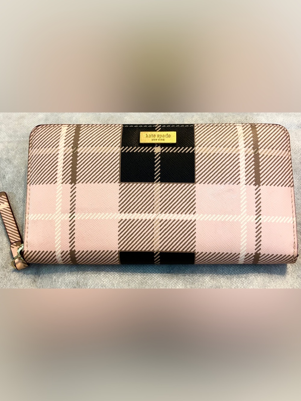 Kate Spade Newbury Lane Neda Wallet -Plaid Pink Gold Zip Closure, EUC Retail $79
